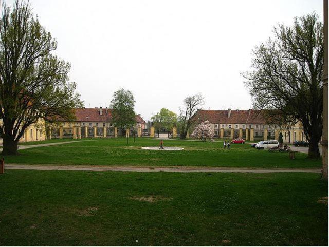 Palac Brody Brody (Zary) Exterior foto